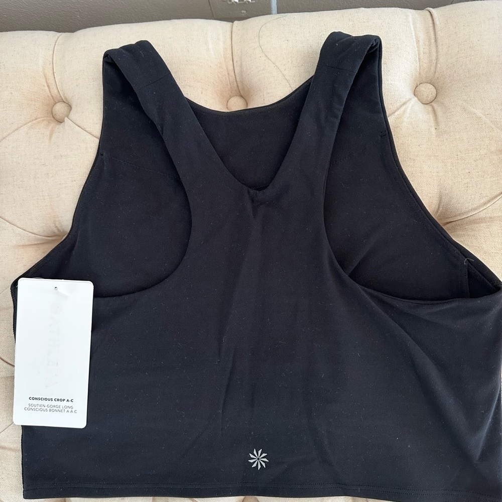Athleta Conscious Crop A-C Size M NWT